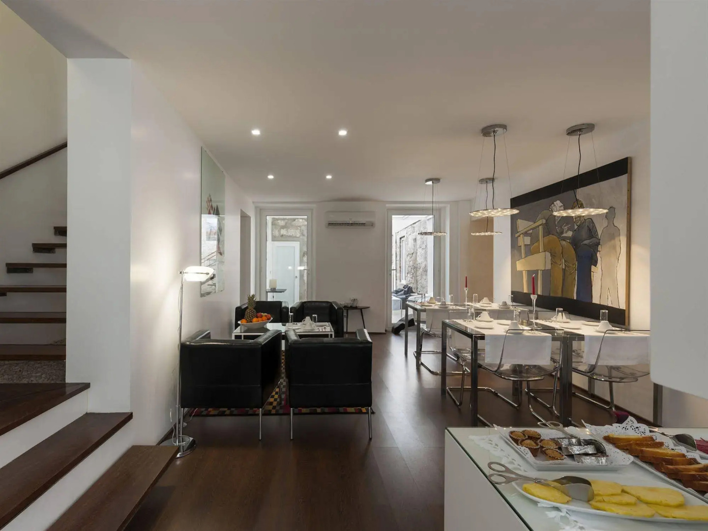 Olala Fine Arts Studios