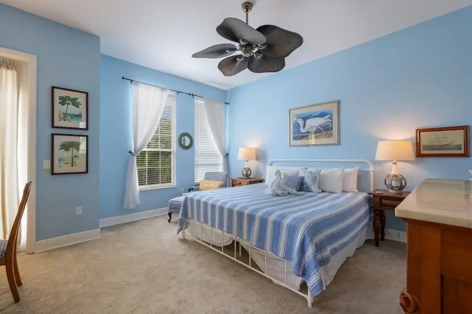 Sunkissed 3 Bedroom Townhouse by RedAwning