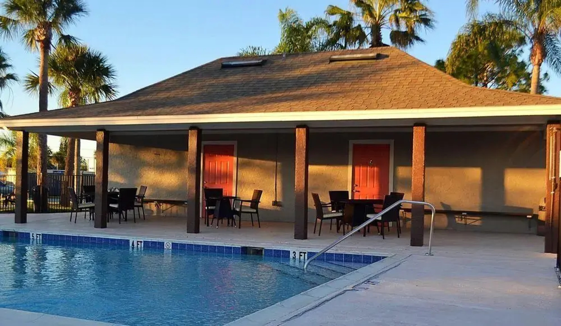 The Palmer Inn & Tennis Club