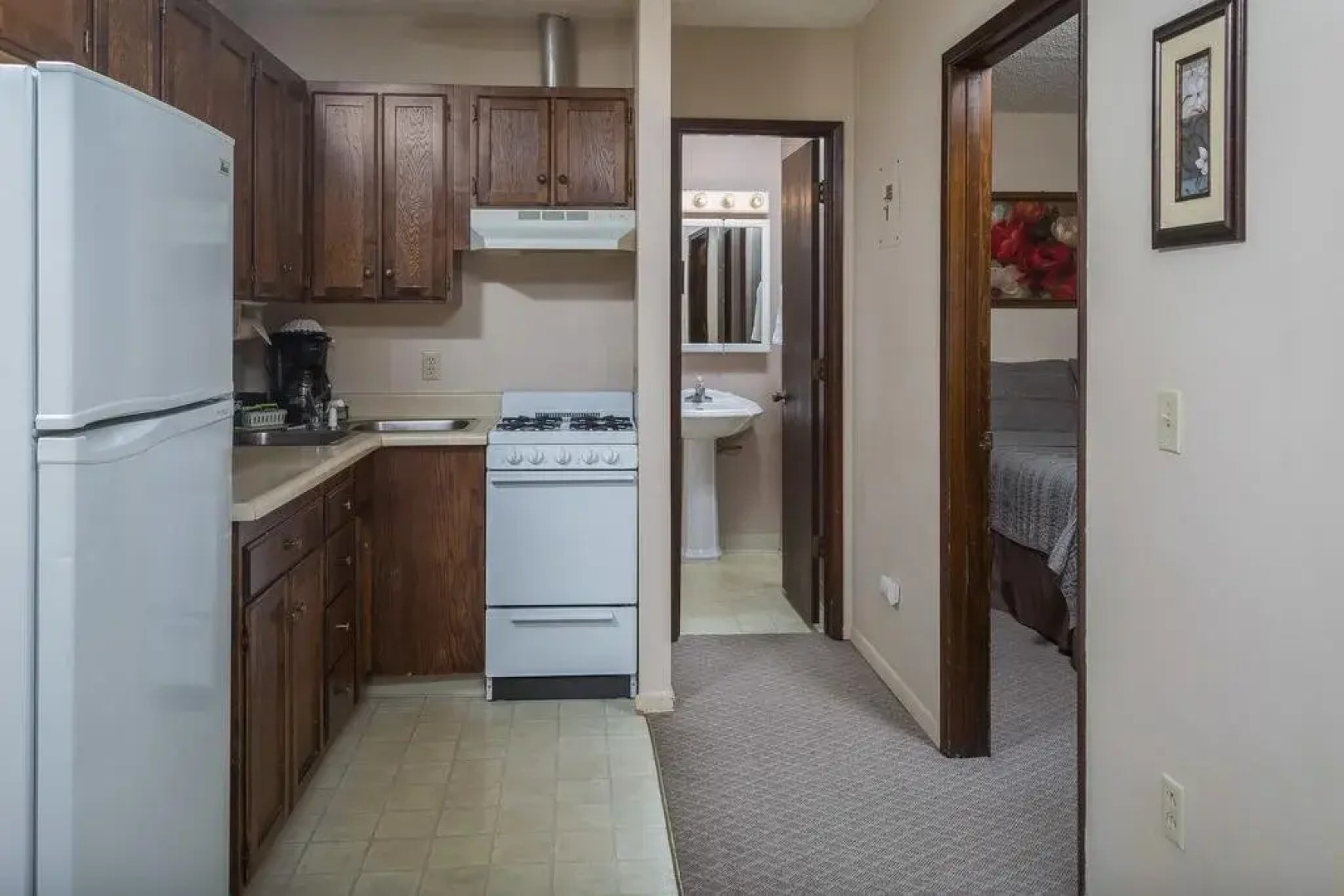 Duke's 8th Avenue Hotel