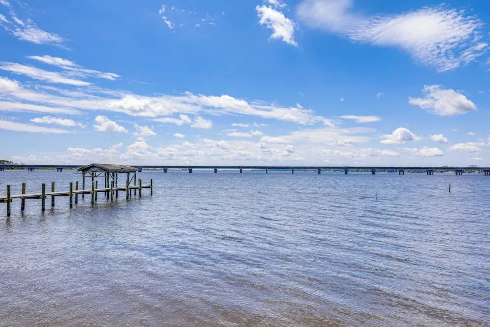 New Bern Home w/ Water View ~ 6 Mi to Downtown!