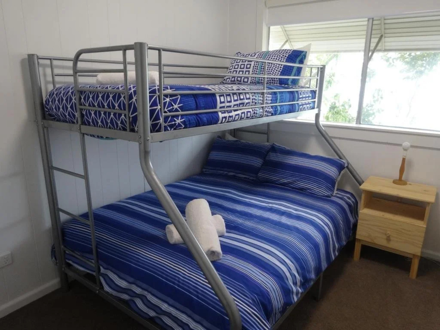 Lakefront Simplicity