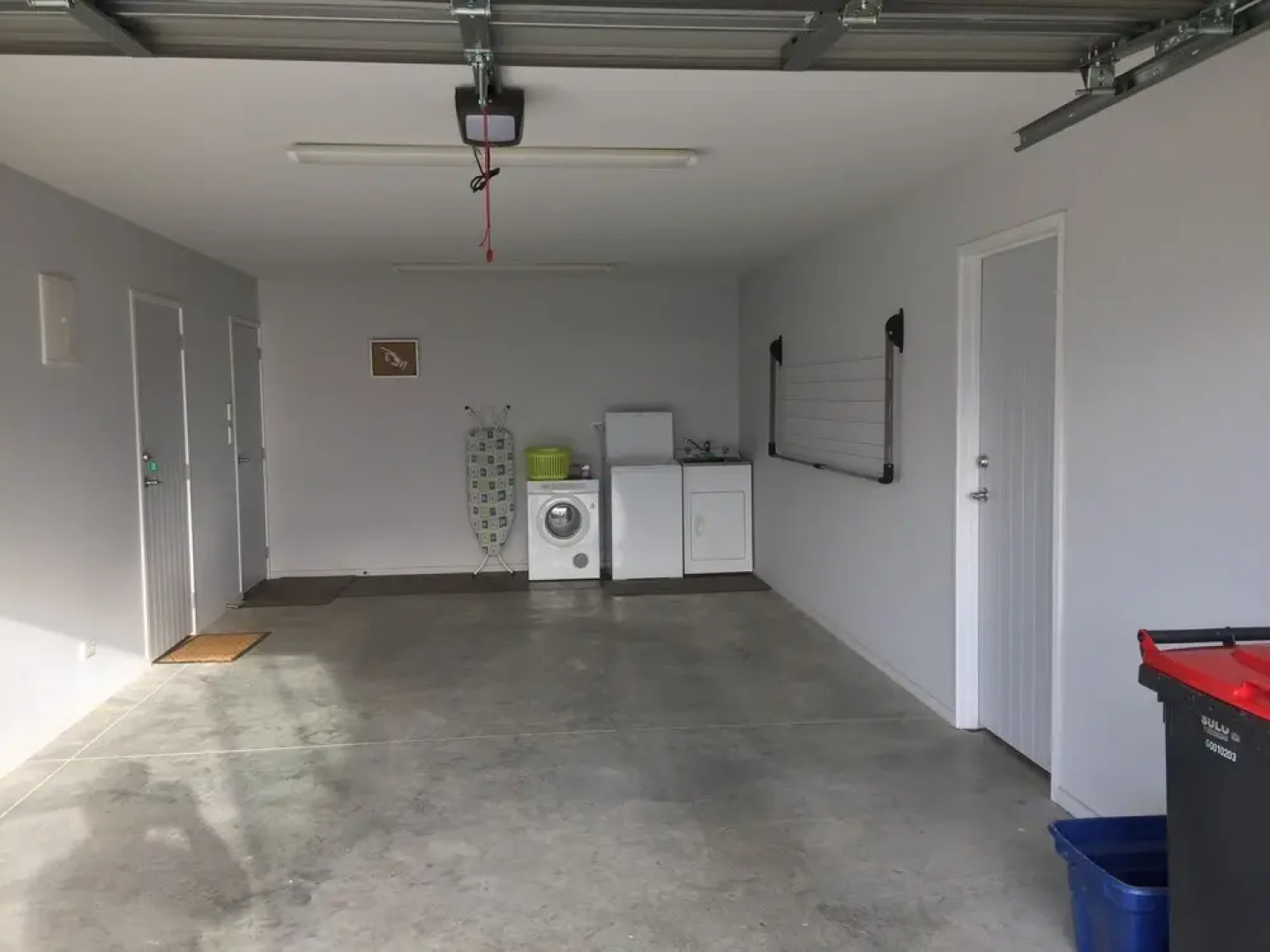 Mackenzie Apartments & Suites