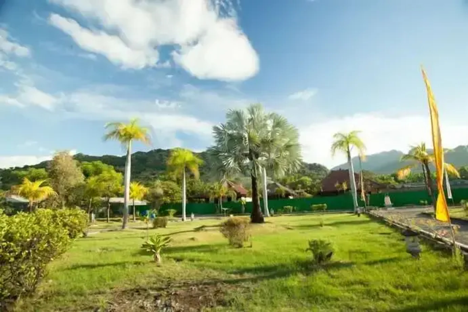 Segara Bukit Seaside Cottages