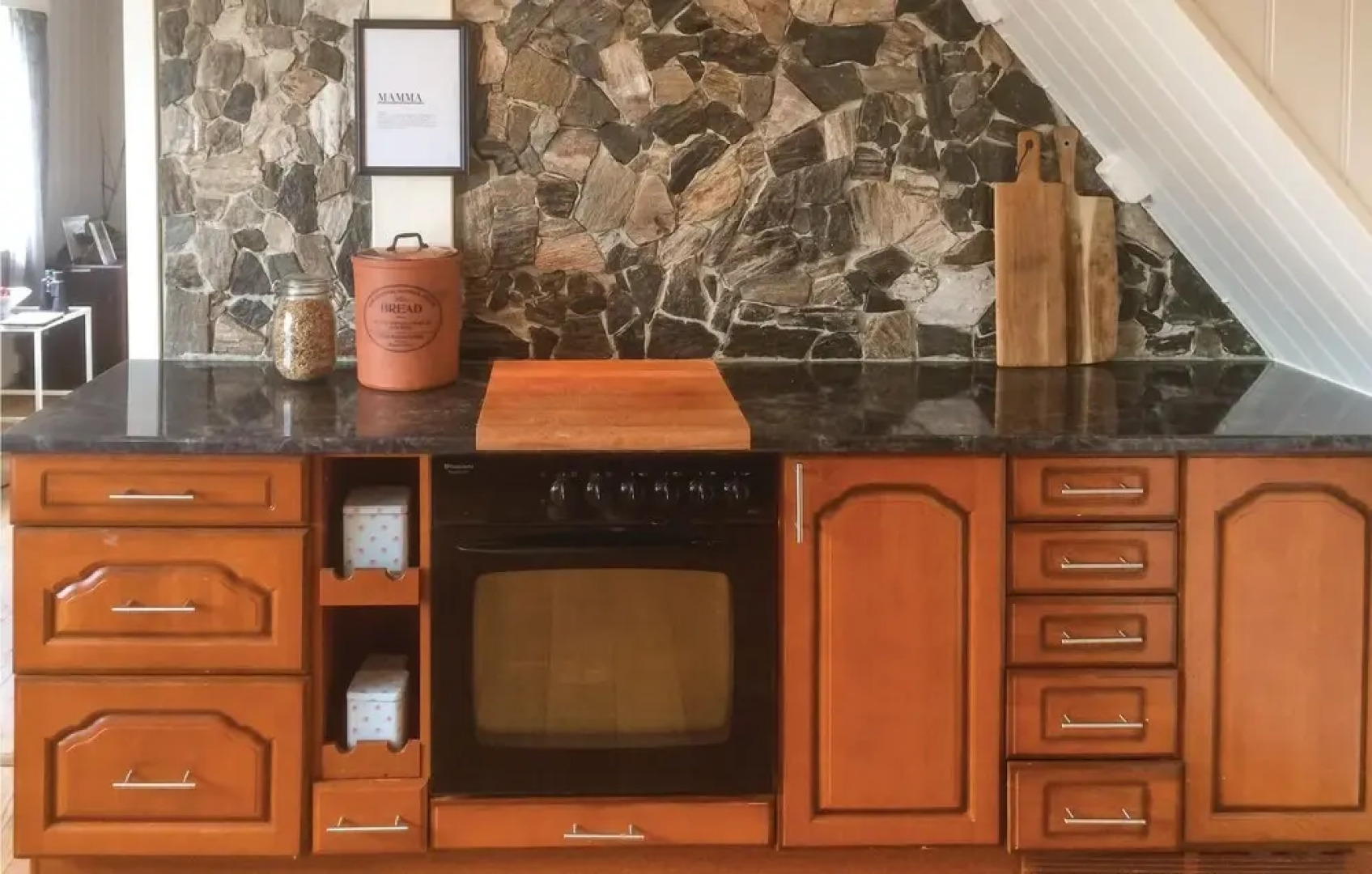 Stunning Home in Rogndalsvåg With 3 Bedrooms and Internet