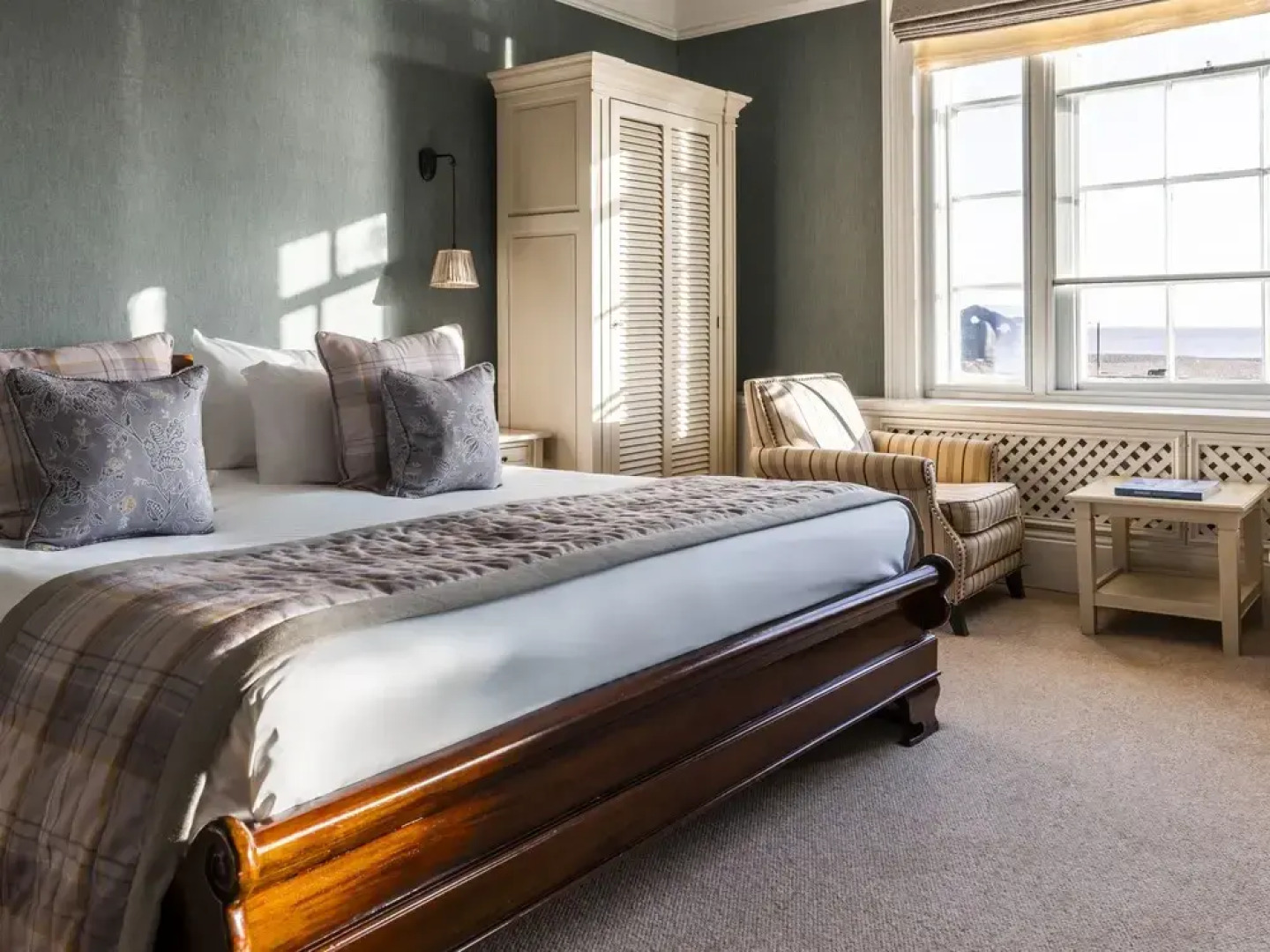 Best Western White Lion