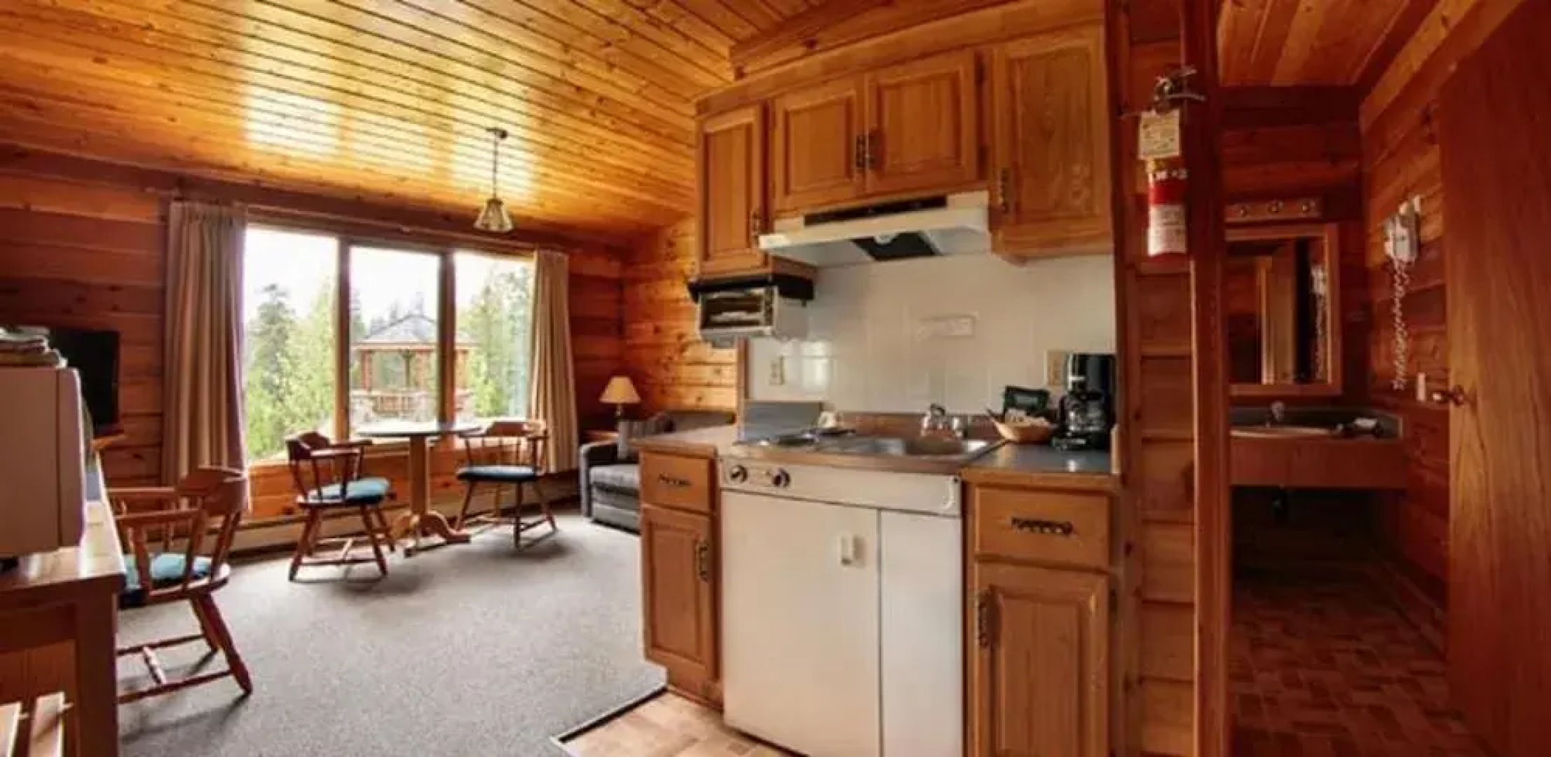 Jasper House Bungalows