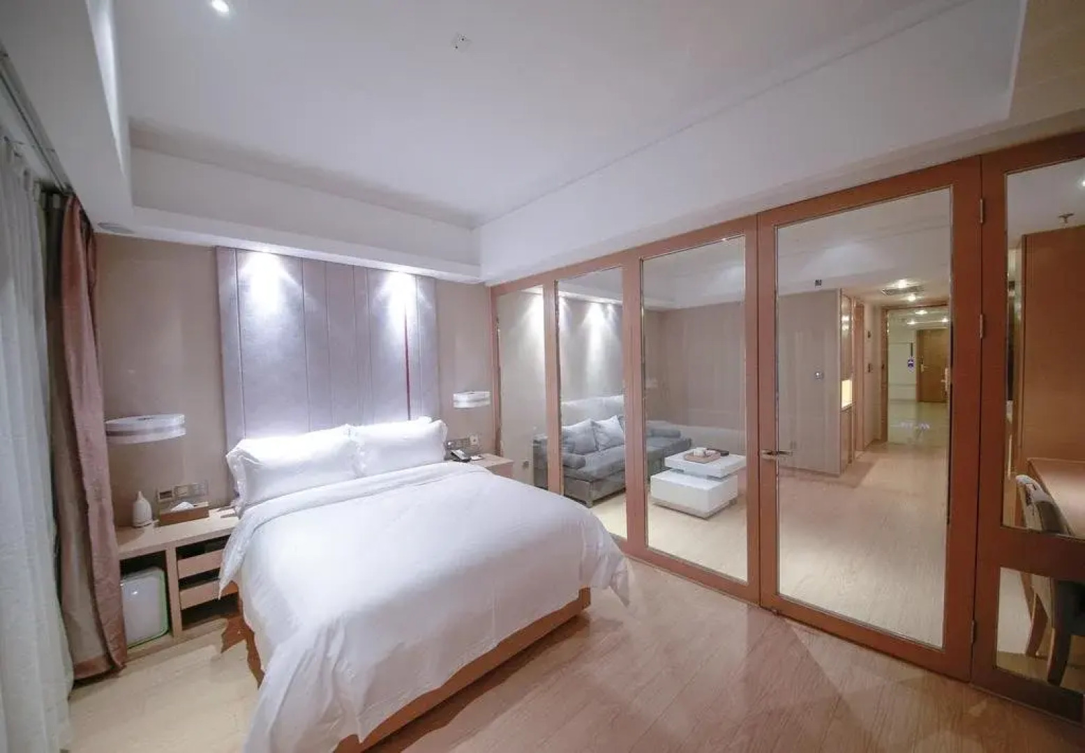 Lavande Jinan Shimao International Hotel