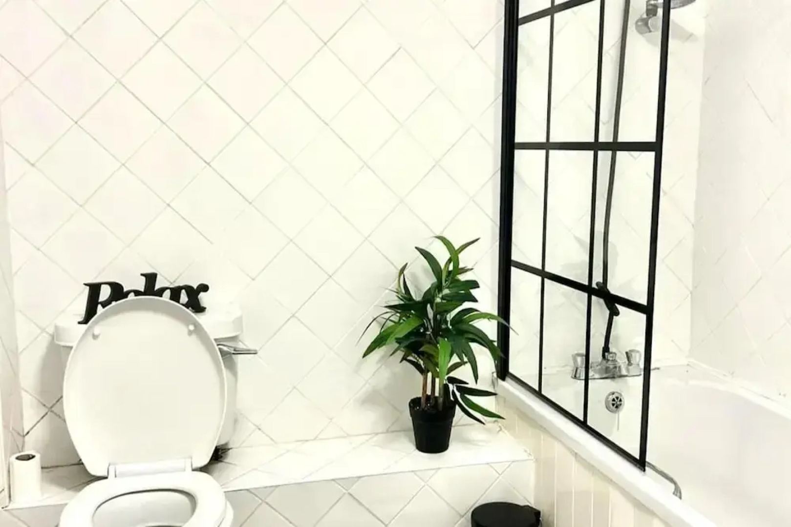 Unwind at Hebburn House-your Serene Retreat Awaits