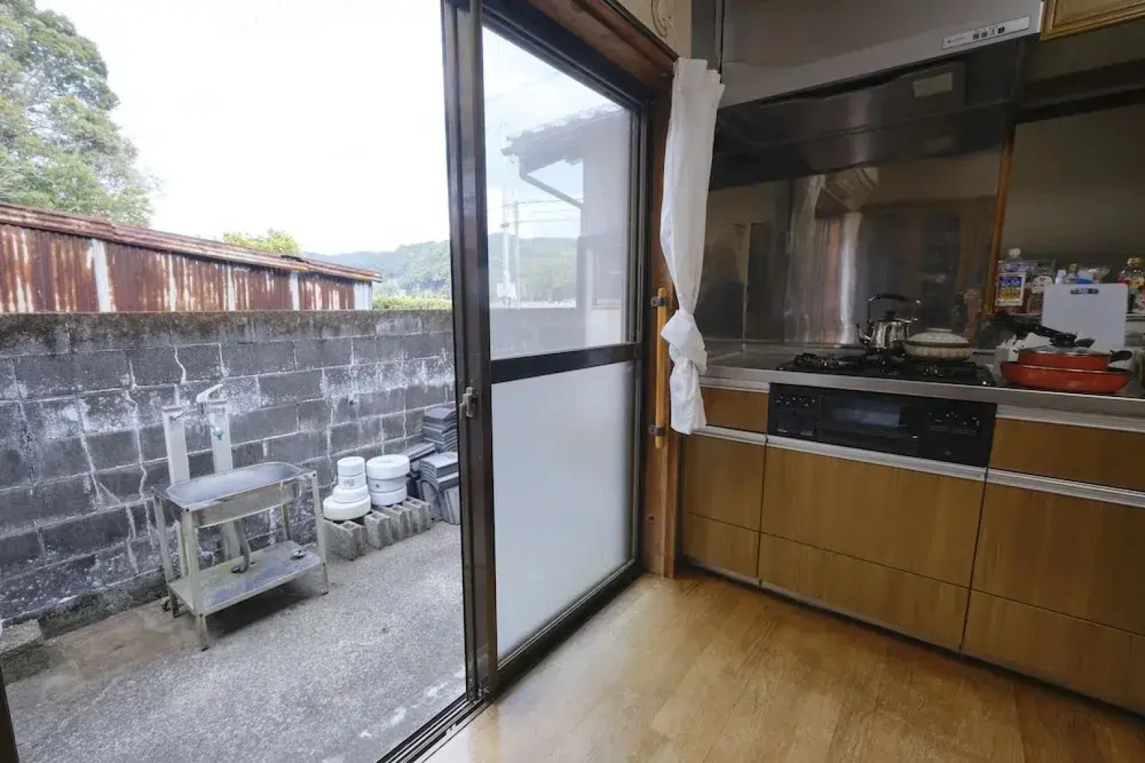 Vacation rentals -sui-