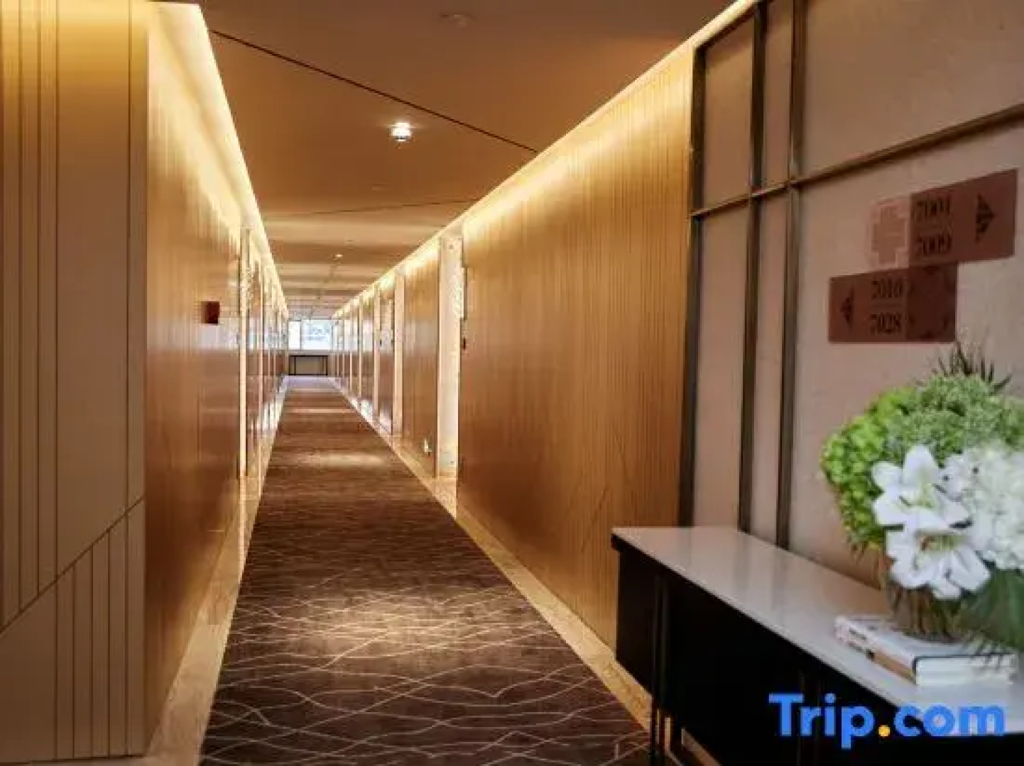 Xing Yi Hai Yu Hotel