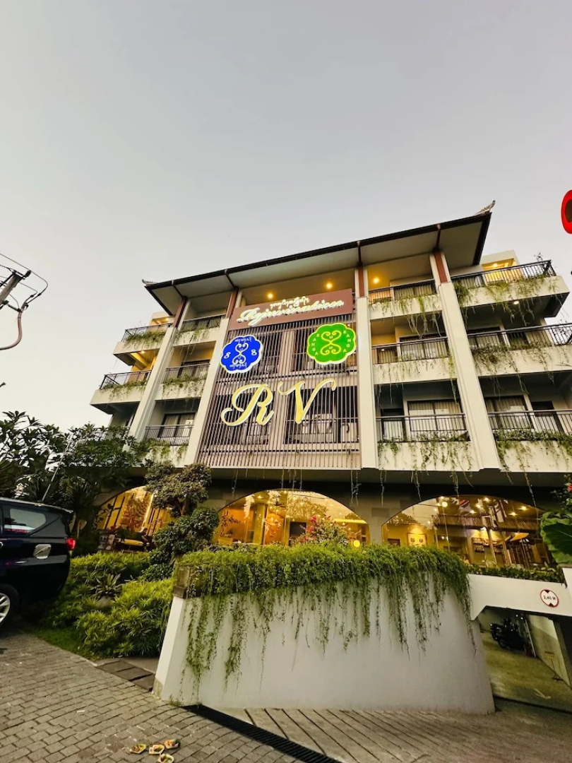 RV Hotel Gianyar