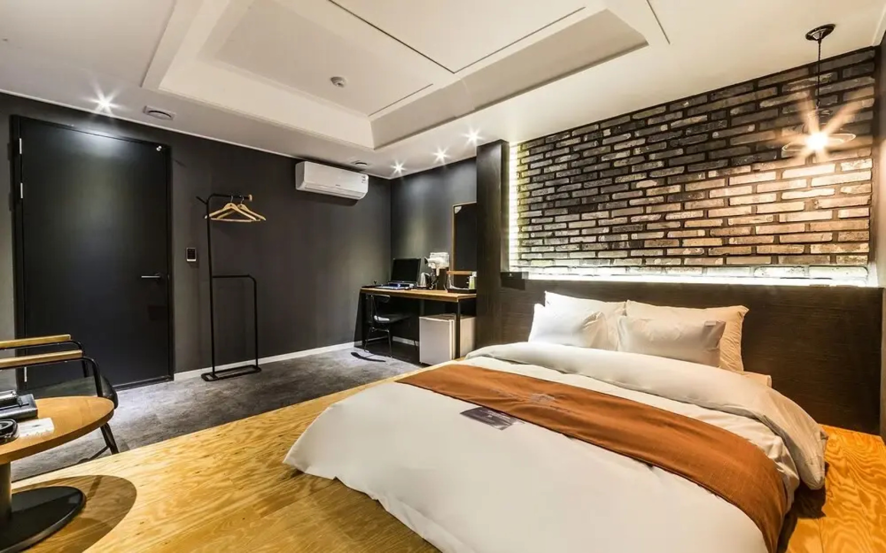 Sanbon Hotel in Cafe