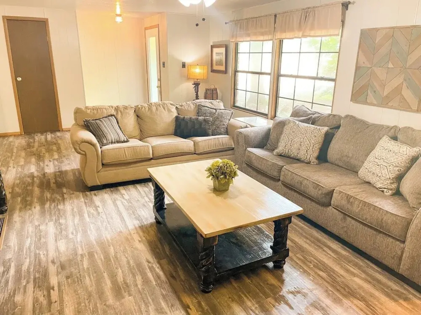 669 Rainbow Landing Dr