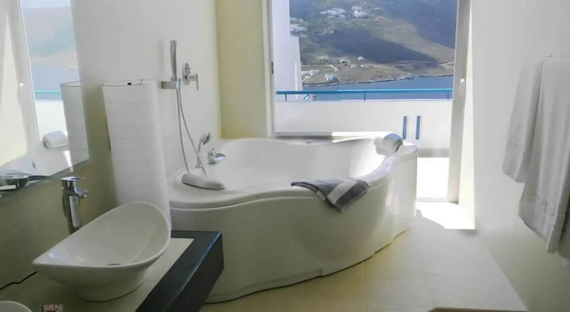 Aegialis Hotel & Spa