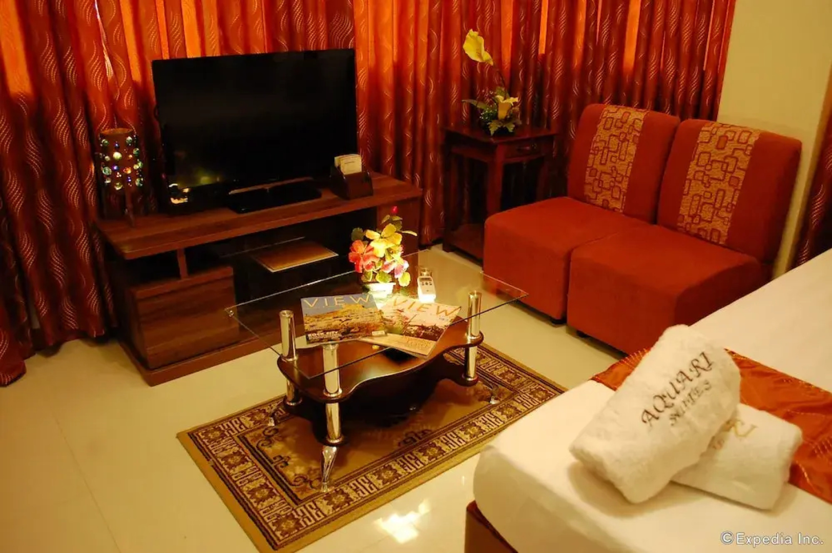 Aquari Travelers Suites