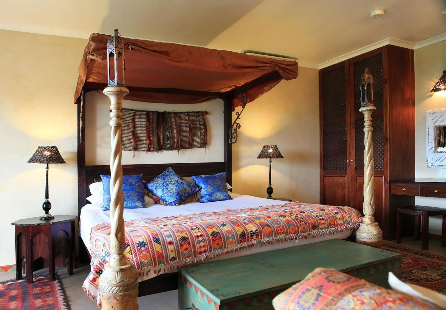 Far Hills Country Hotel