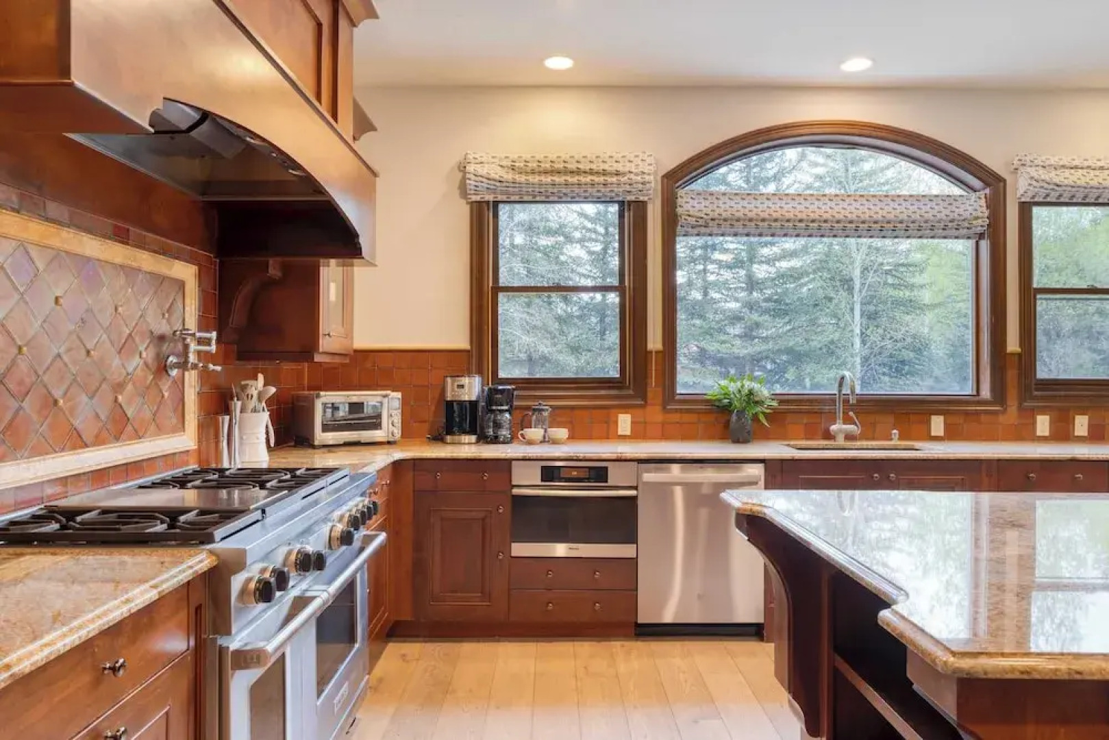 Cozy Edwards Retreat w/ Fireplace, Near Ski Resort Osprey Nest by Avantstay