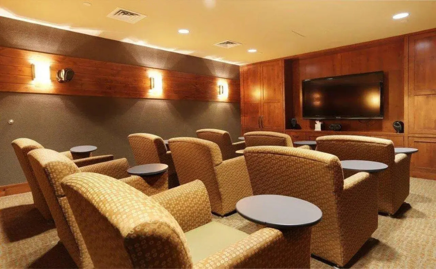 One Ski Hill Place, A RockResort