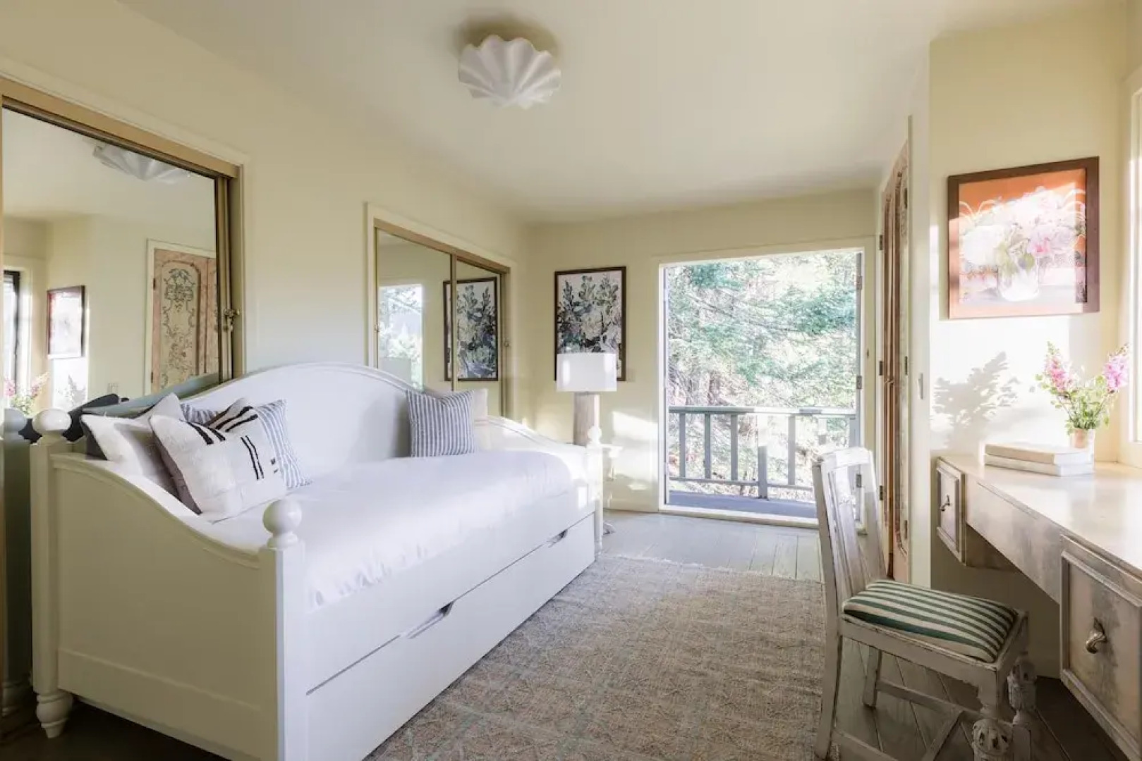 Everett by AvantStay