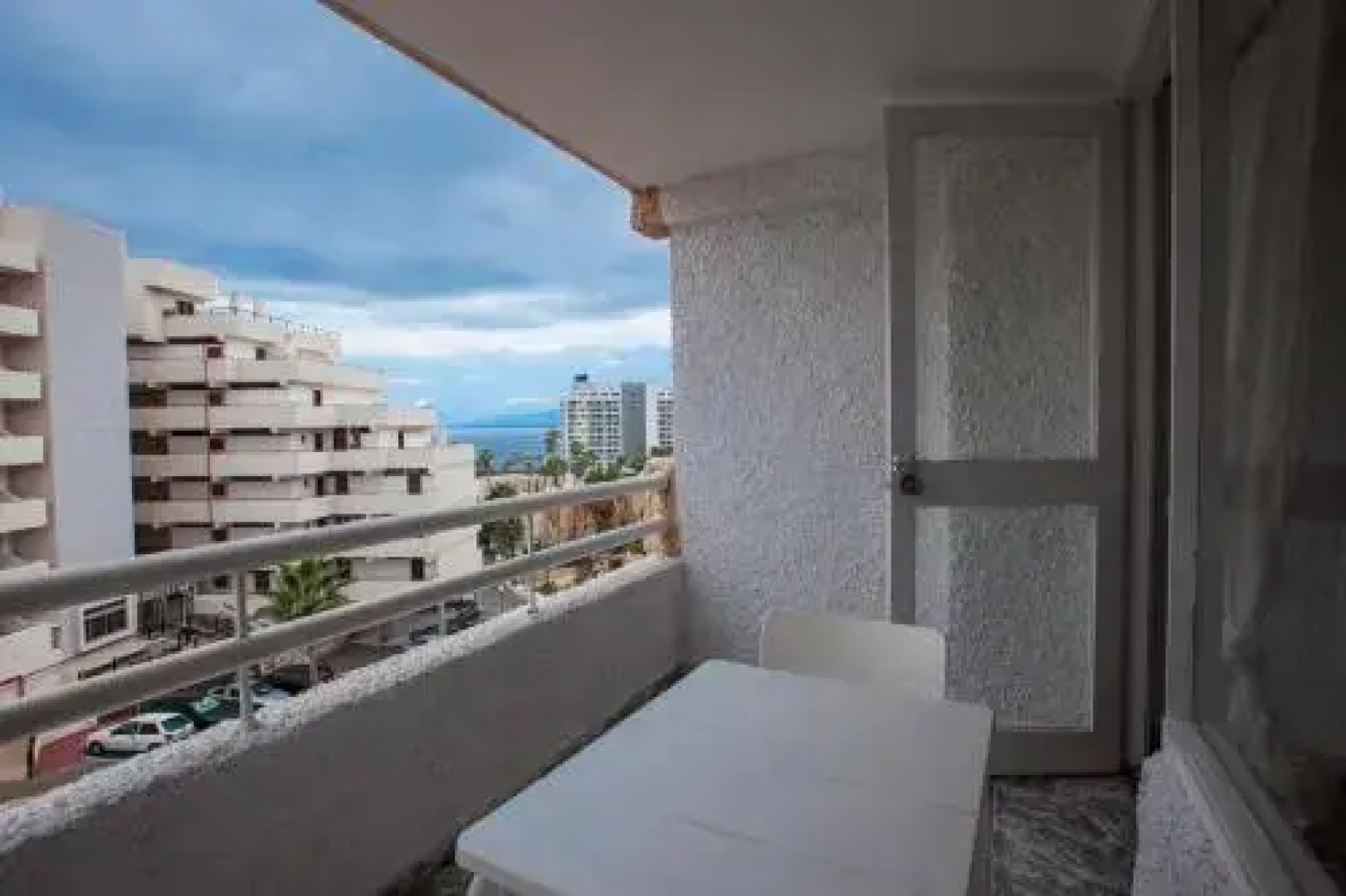 Apartment with pool and ocean view in Las Americas