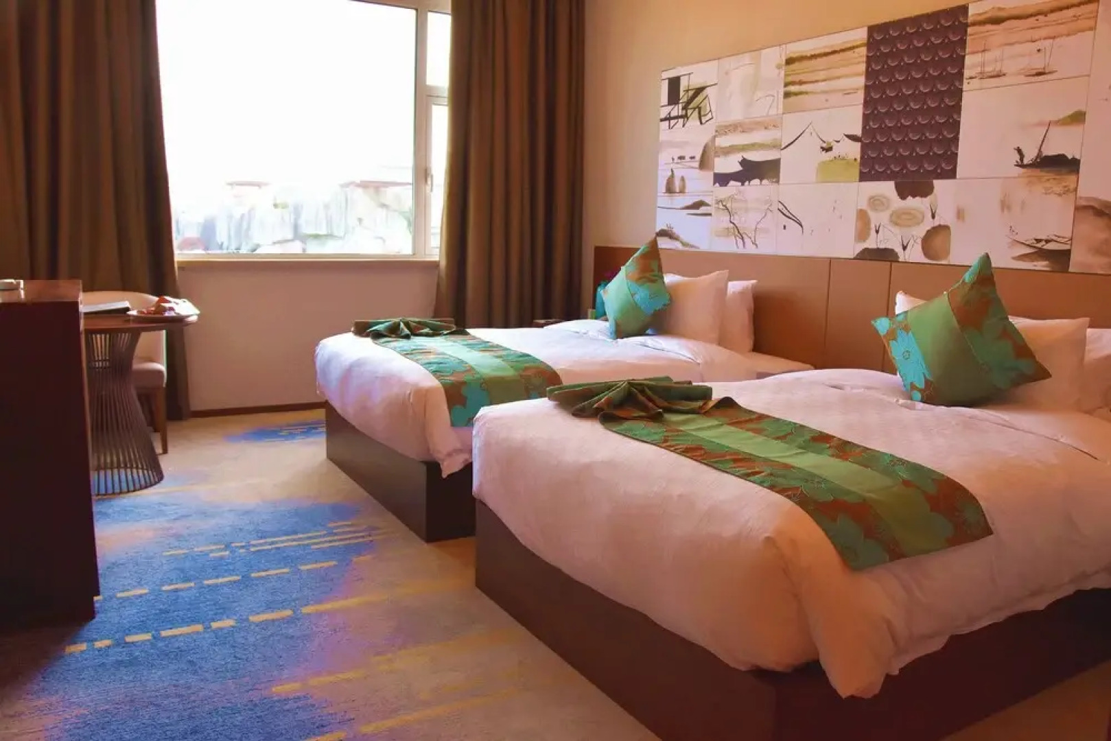 Meicheng Swan Lake Resort Hot Spring