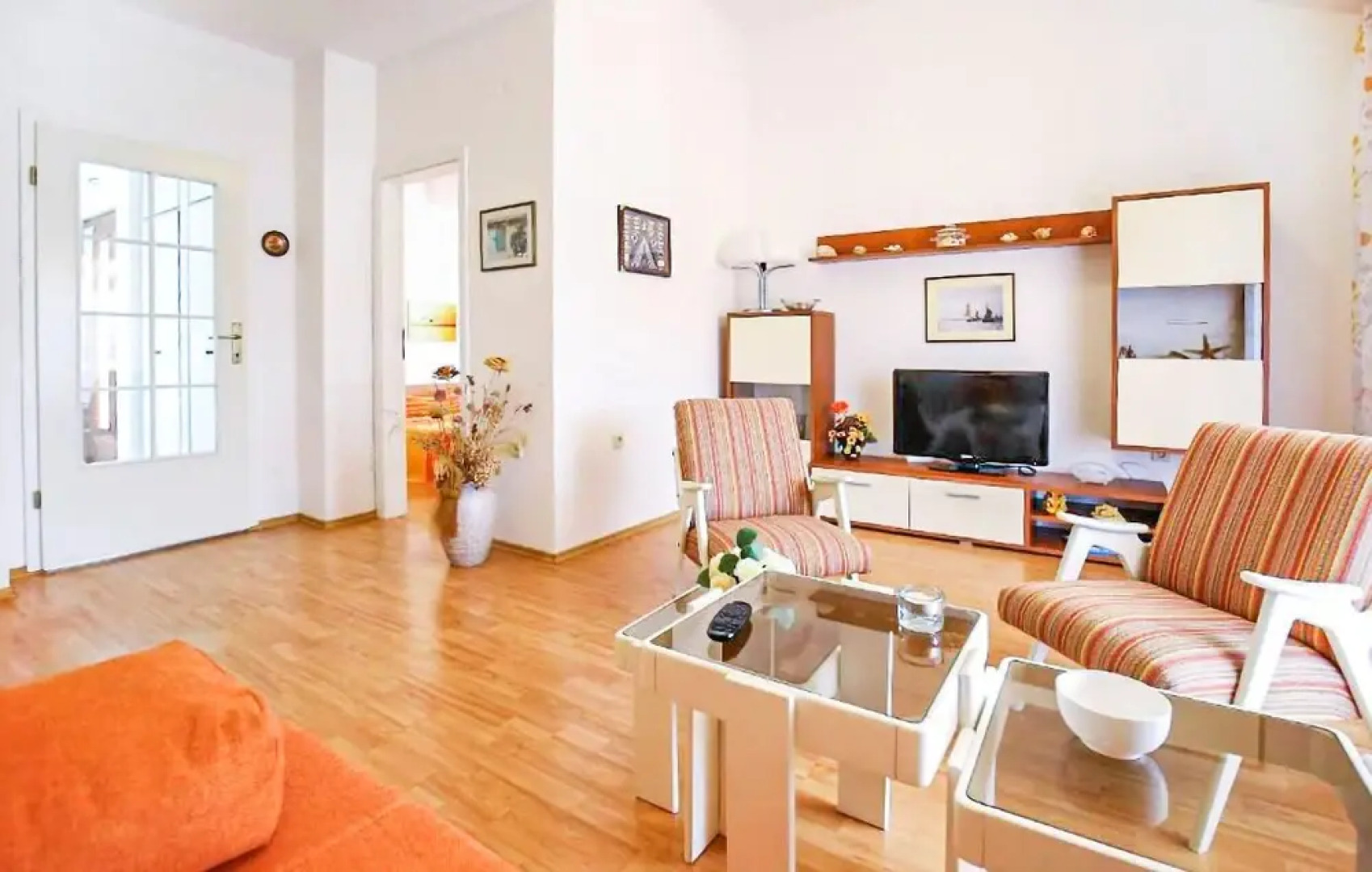 Amazing Apartment in Otok Ist With Wifi and 2 Bedrooms