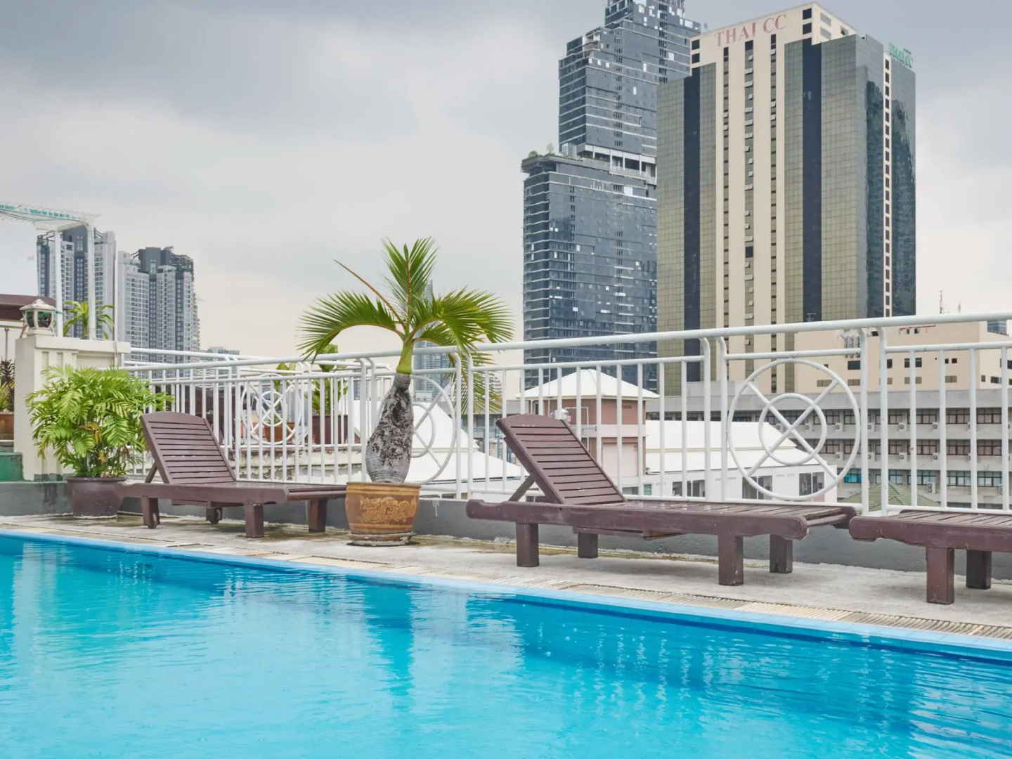 Sathorn Saint View Serviced Apartment