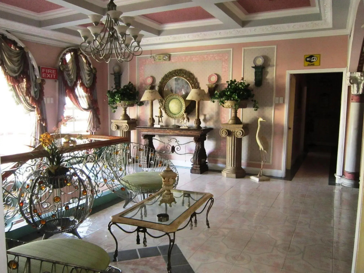 Europa Mansionette Inn
