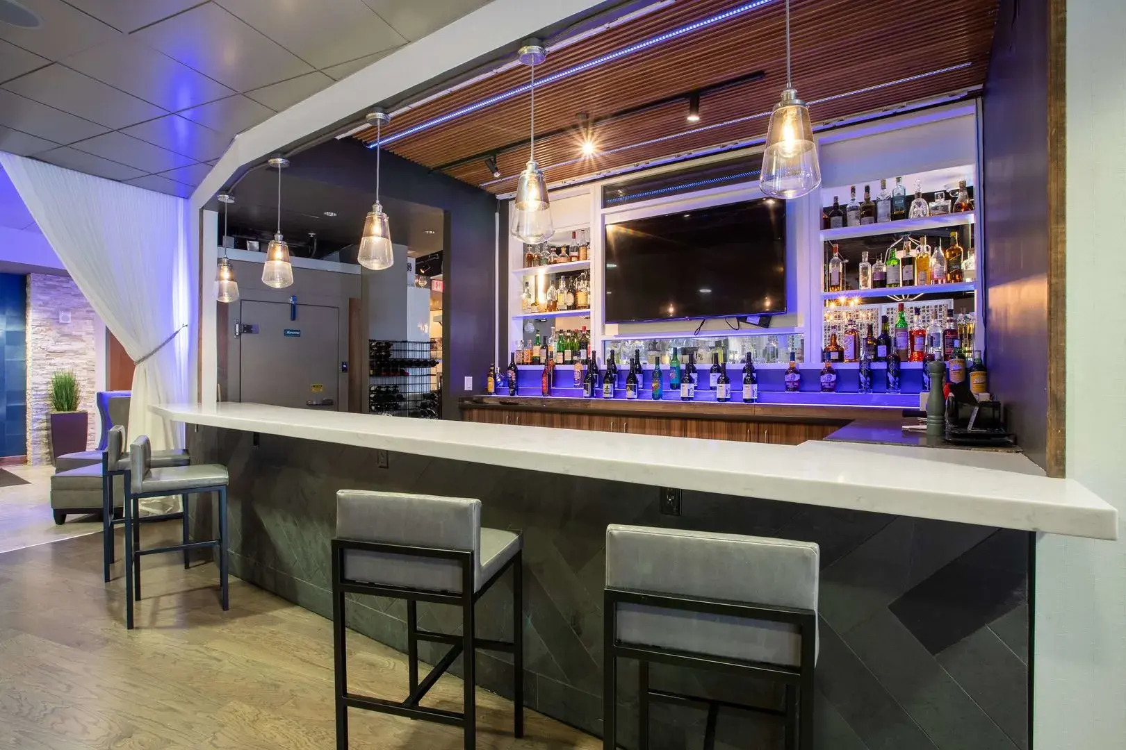 The Mosey Buffalo Williamsville, Tapestry Collection by Hilton