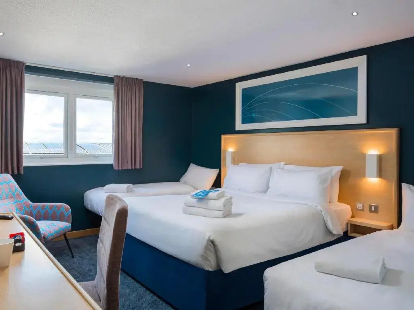 Travelodge Cardiff M4