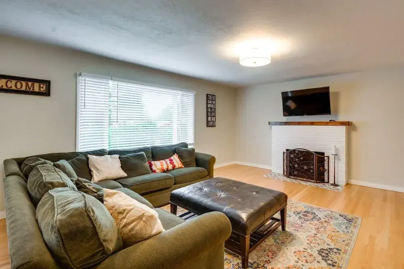 Tacoma Vacation Rental w/ Outdoor Fireplace