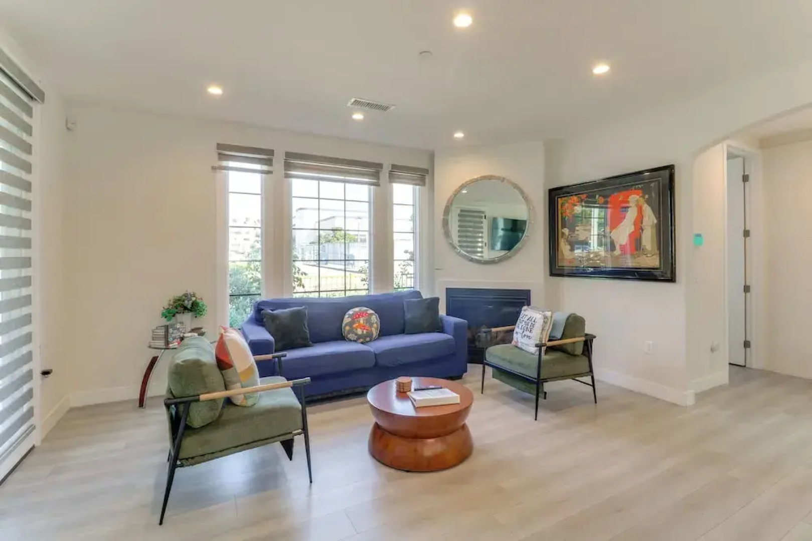 Shop, Dine & Explore Pasadena! The Lincoln Home