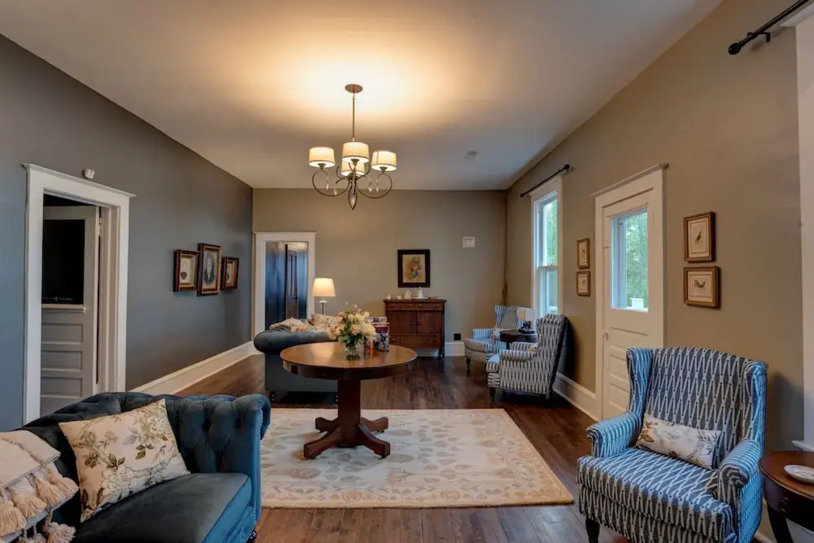 Historic Birch Lodge and Motel