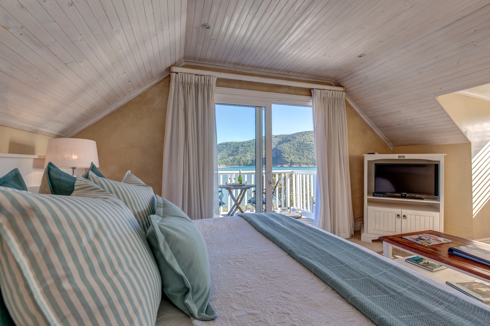 Amanzi Island Boutique Hotel