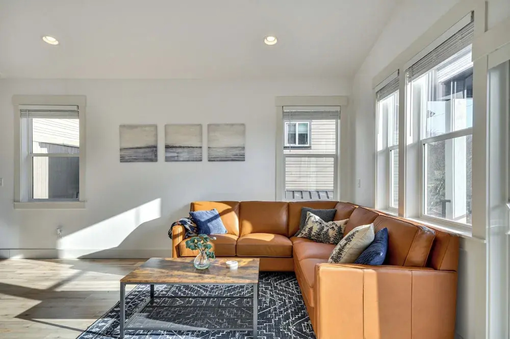 Stunning Stevenson Retreat w/ Mountain Views!