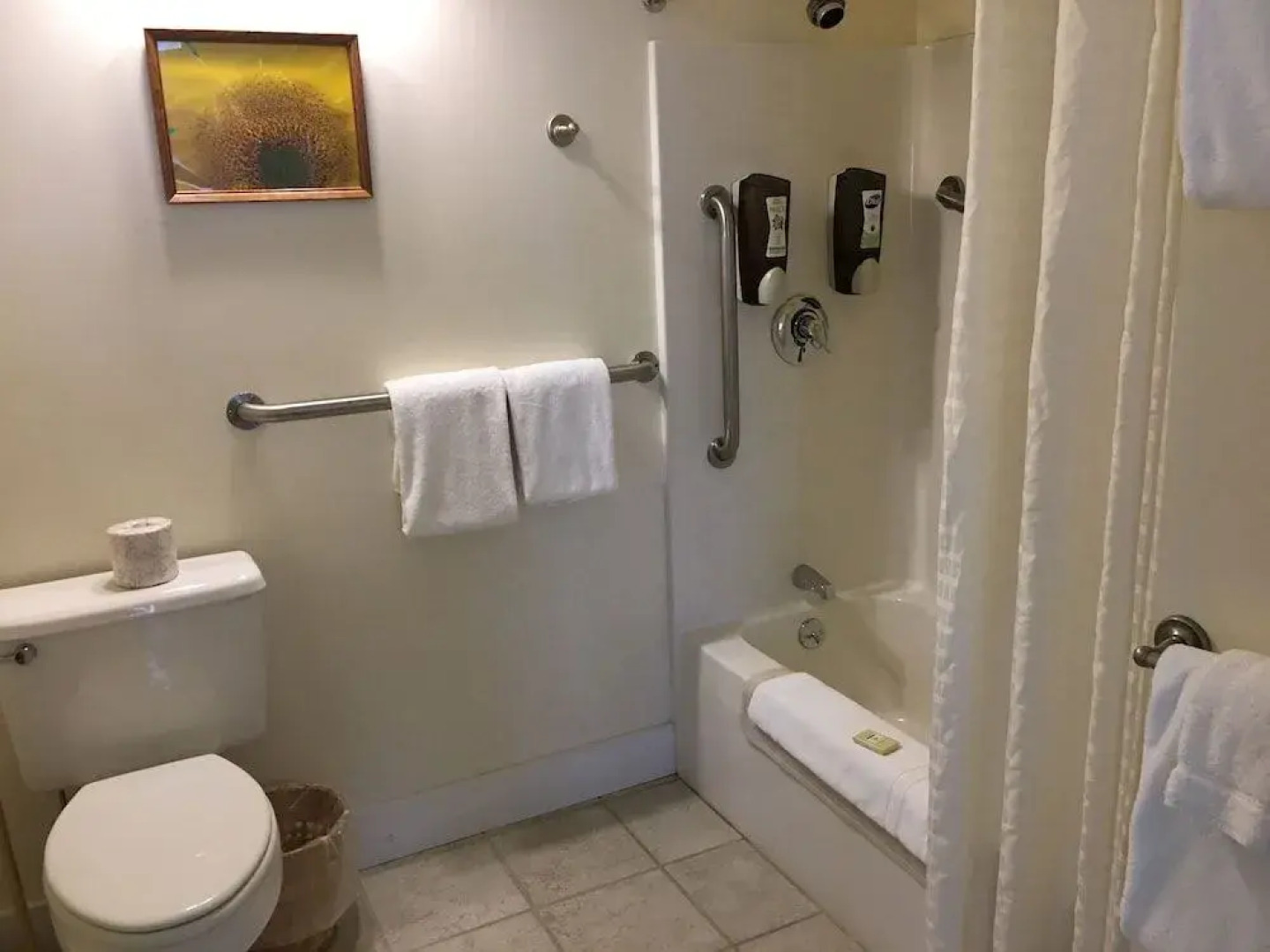 Camden Riverhouse Hotel