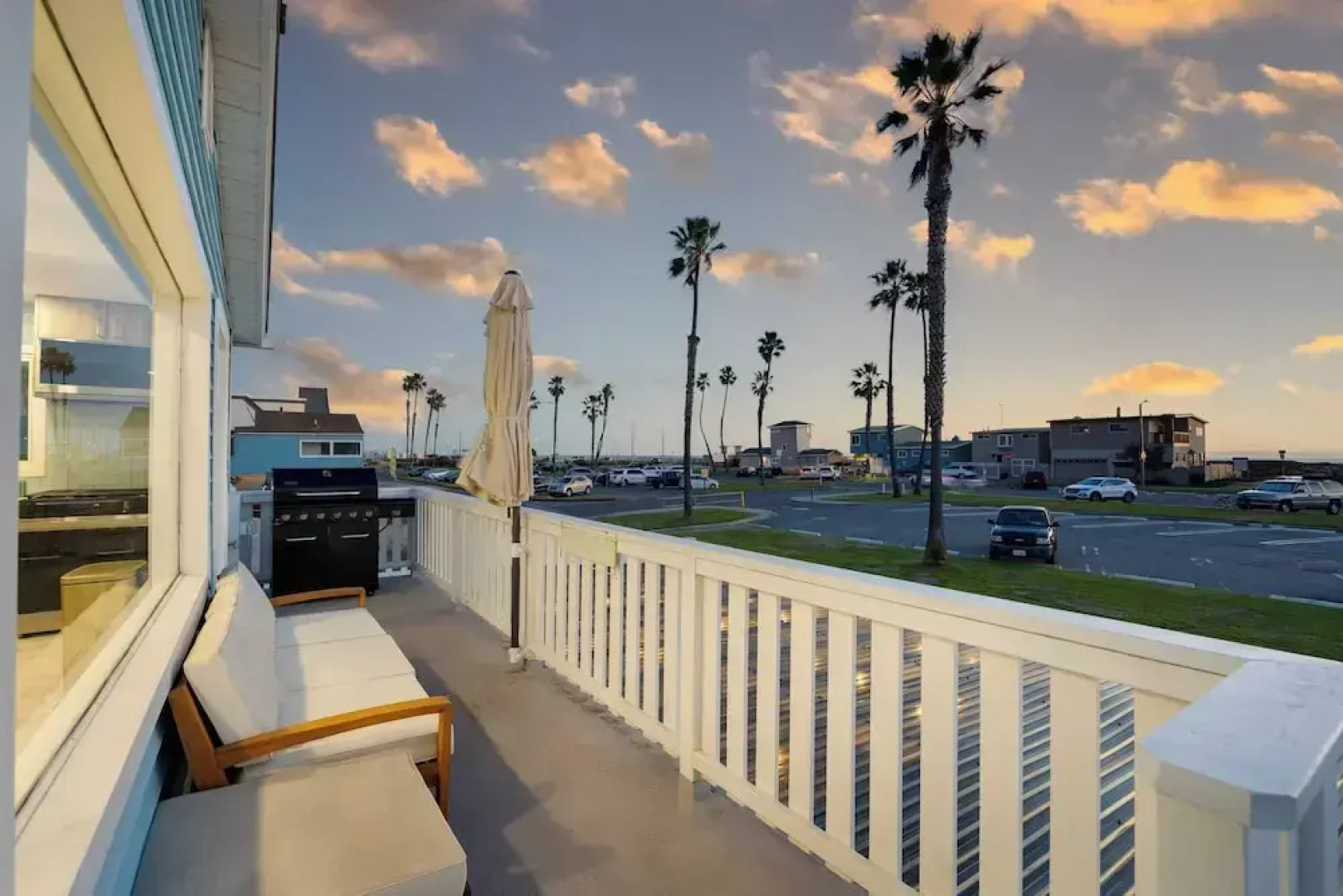 Steps to the Beach, 2 Units w/ Patio, Fire Pit Pacific Coast Highway Buyout