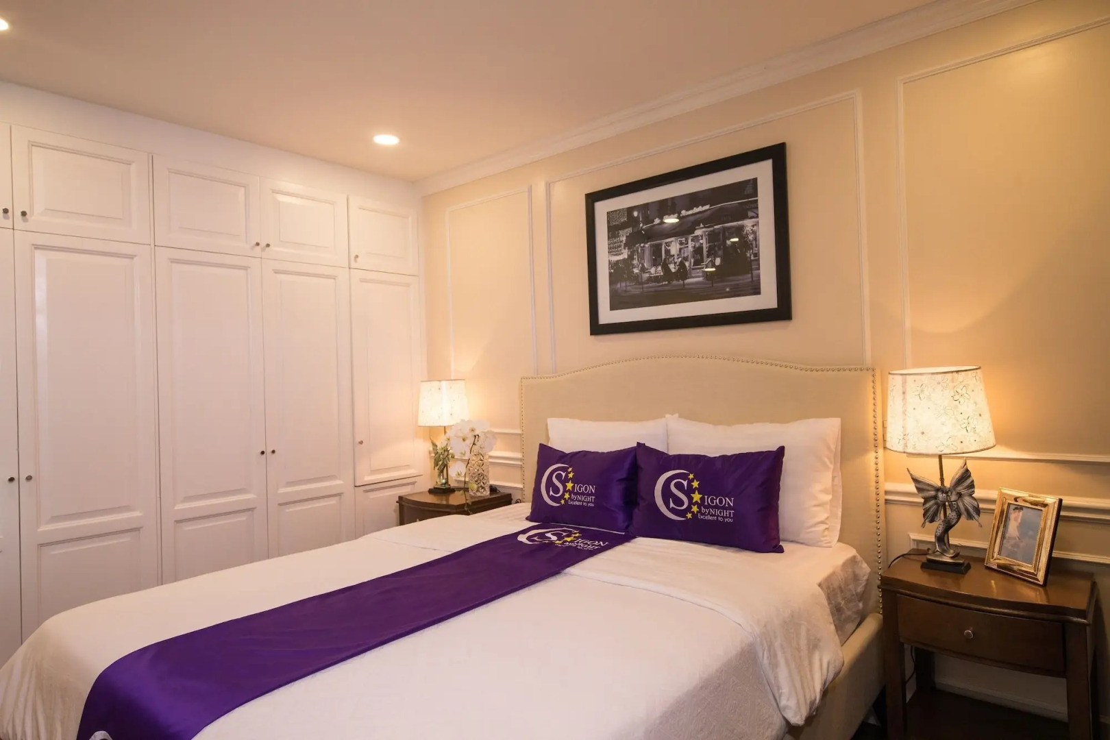 Saigon By Night Luxury Hotel