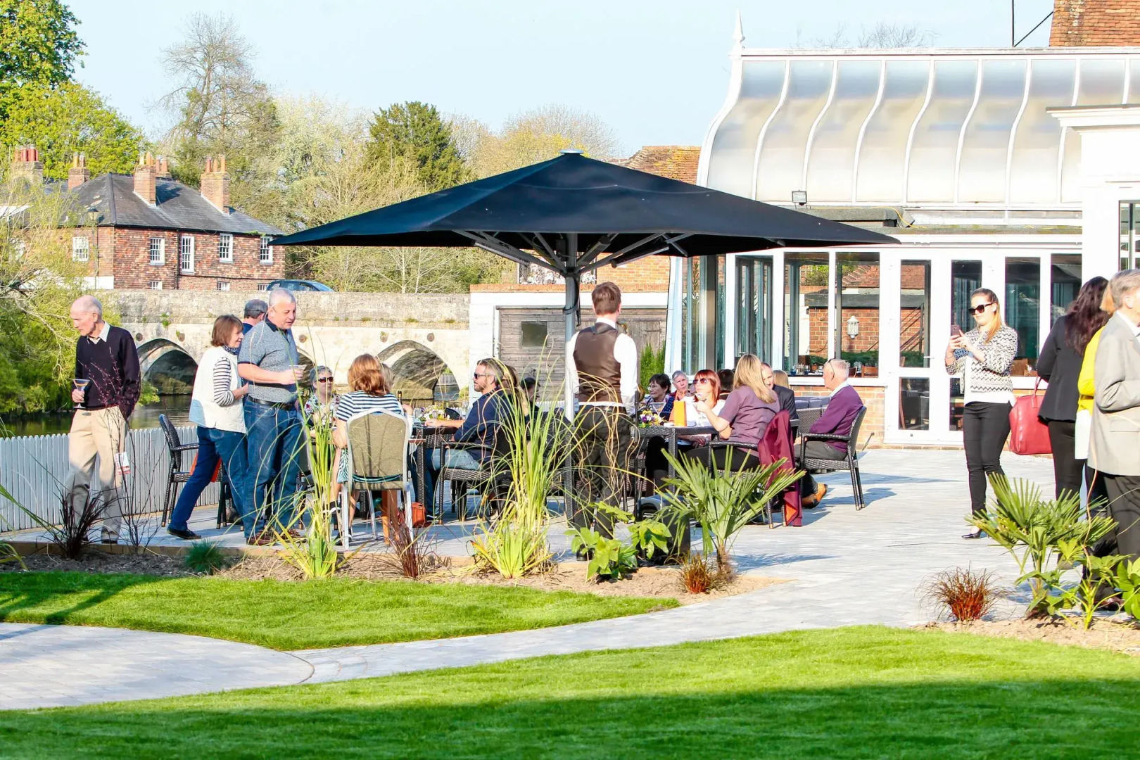 Legacy Rose and Crown Hotel