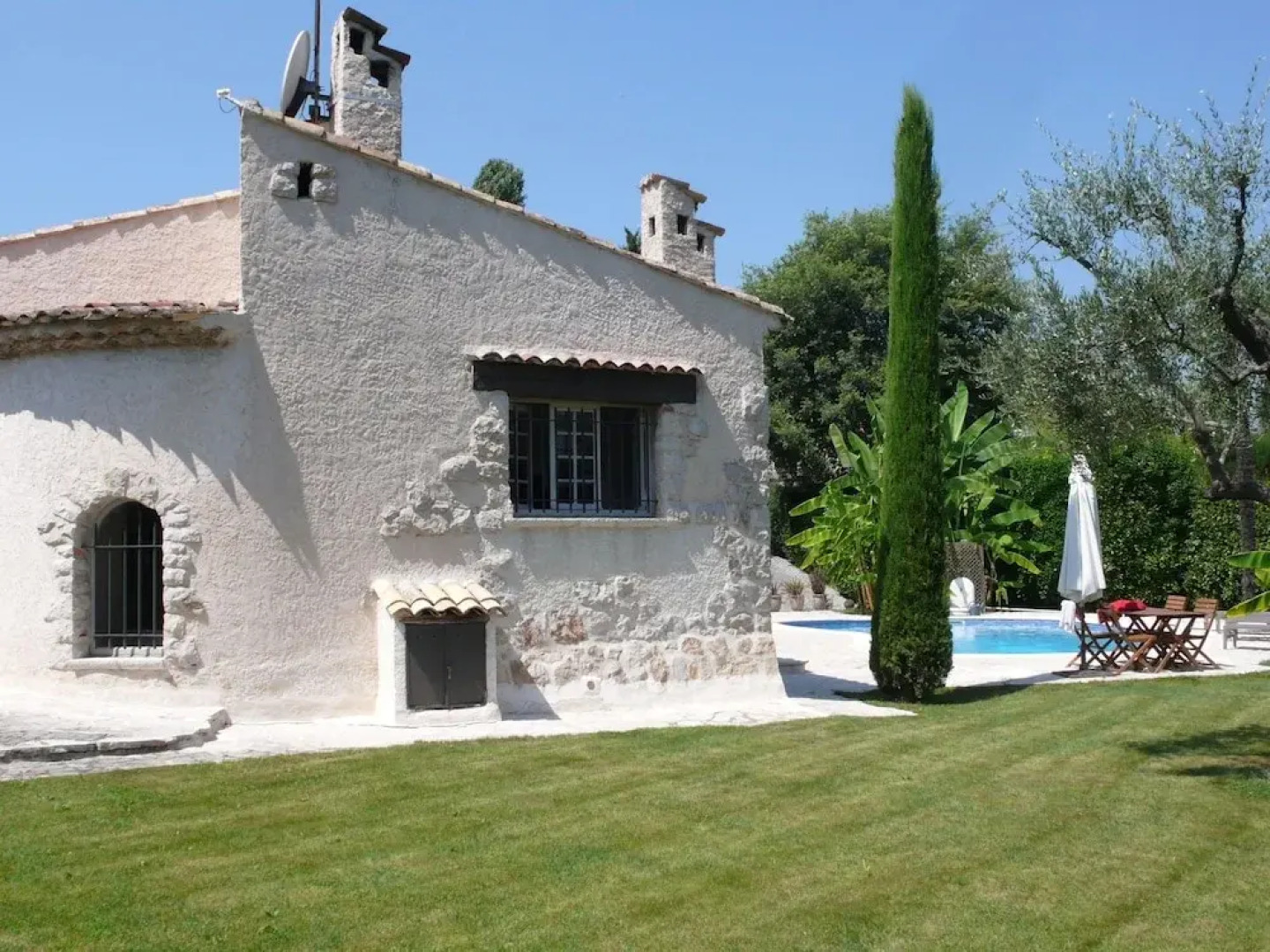Splendid Villa in La Colle-sur-loup With Private Pool