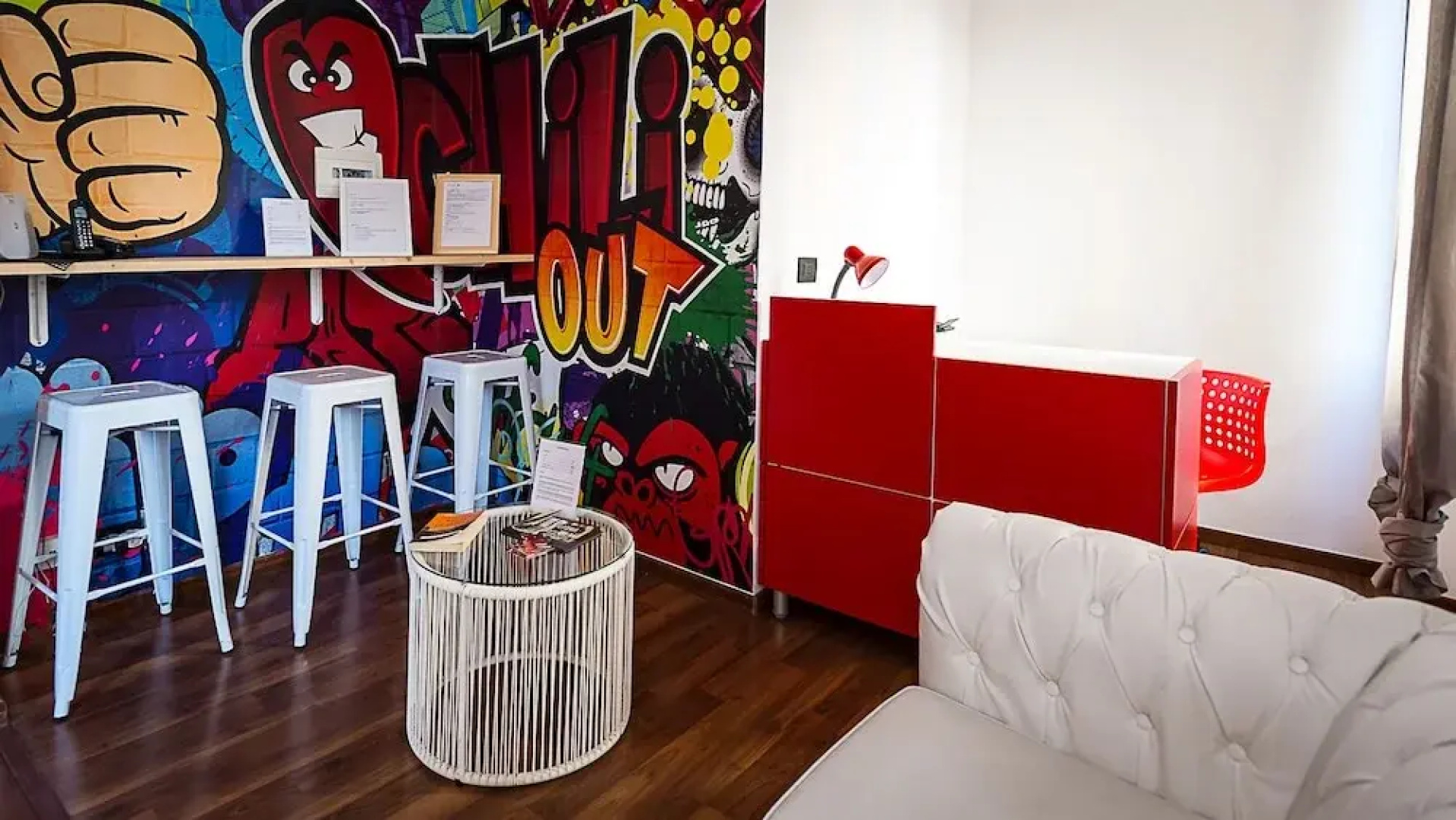 Backpackers Piramide - Hostel