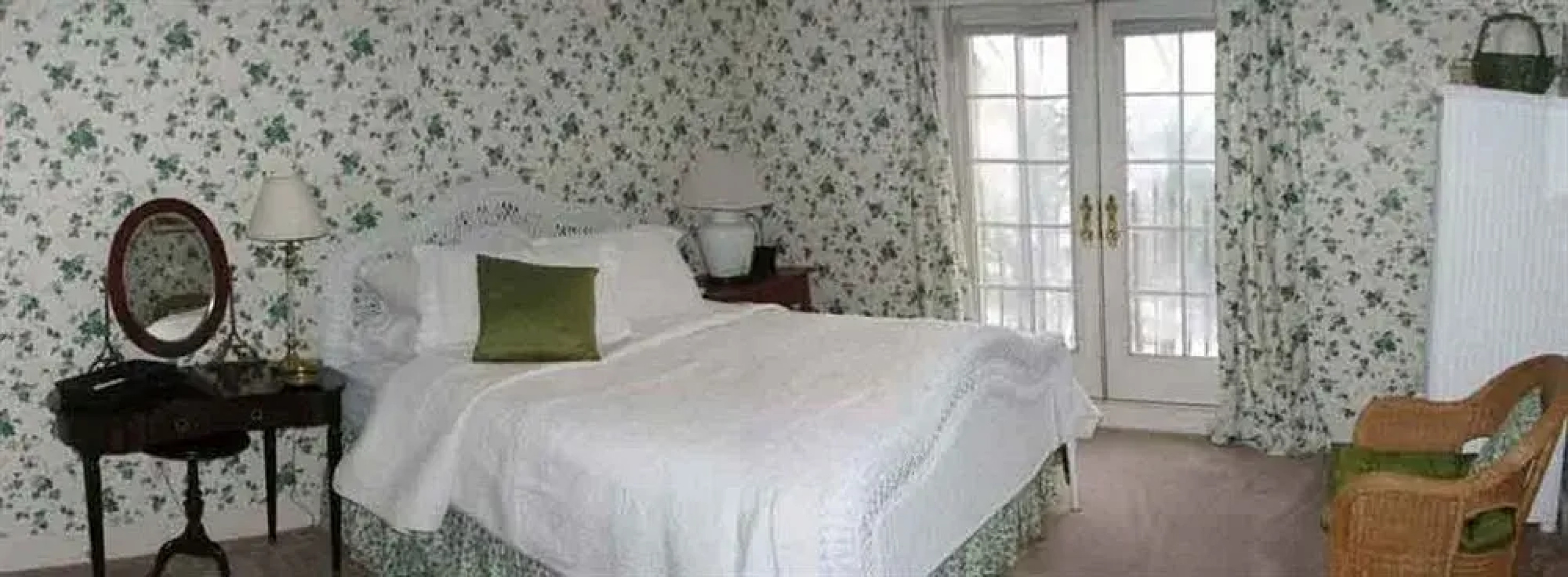 Meadows Inn Bed & Breakfast