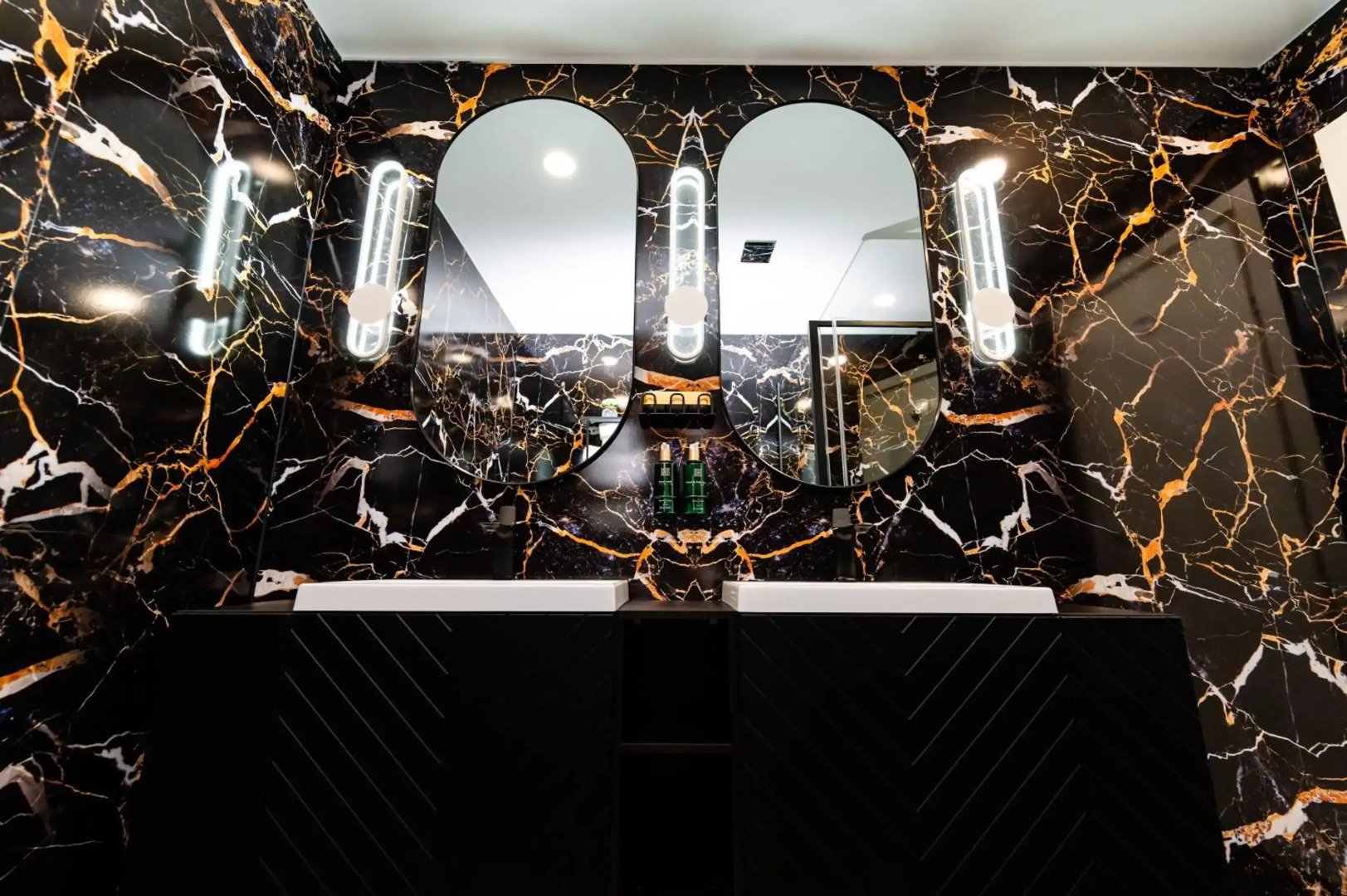 Business Hotel Conference Center & Spa