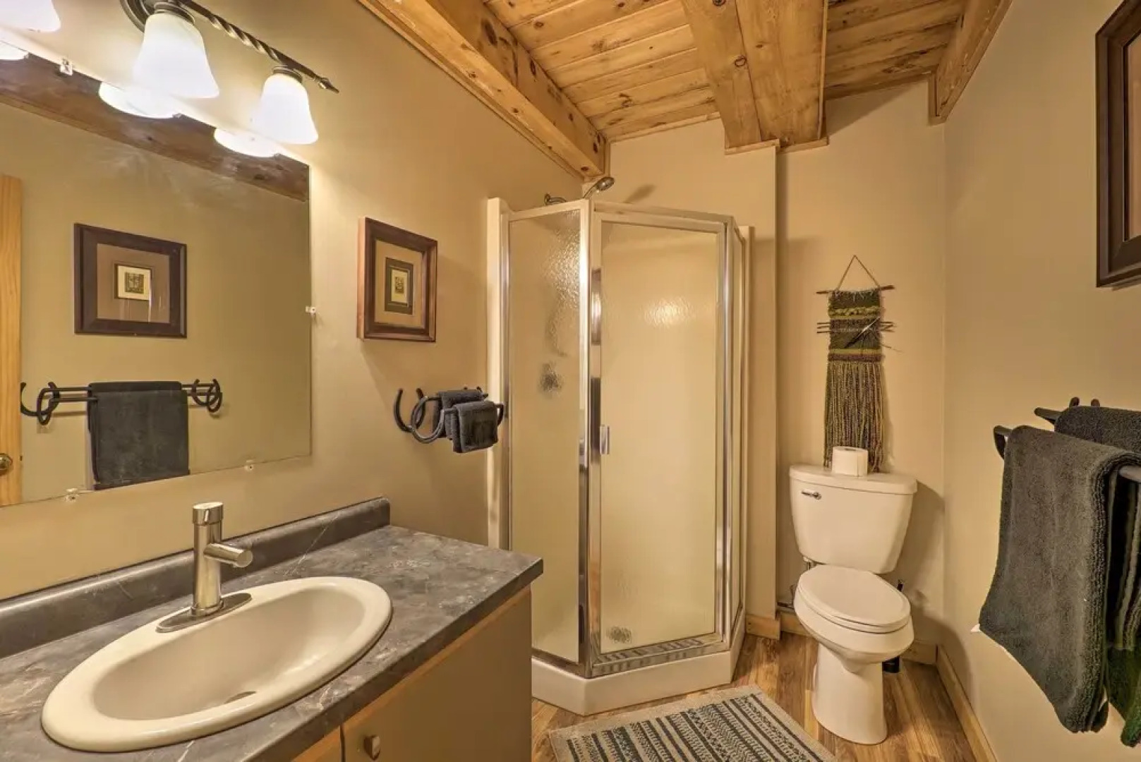 Charming Log Cabin at Double JJ Ranch Resort!