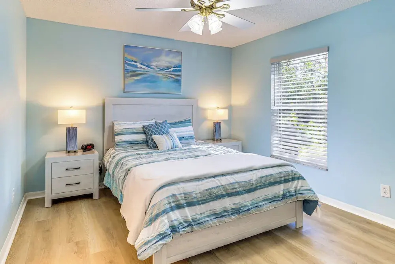 Private Yard & Screened Patio: Sunny Sebastian Gem