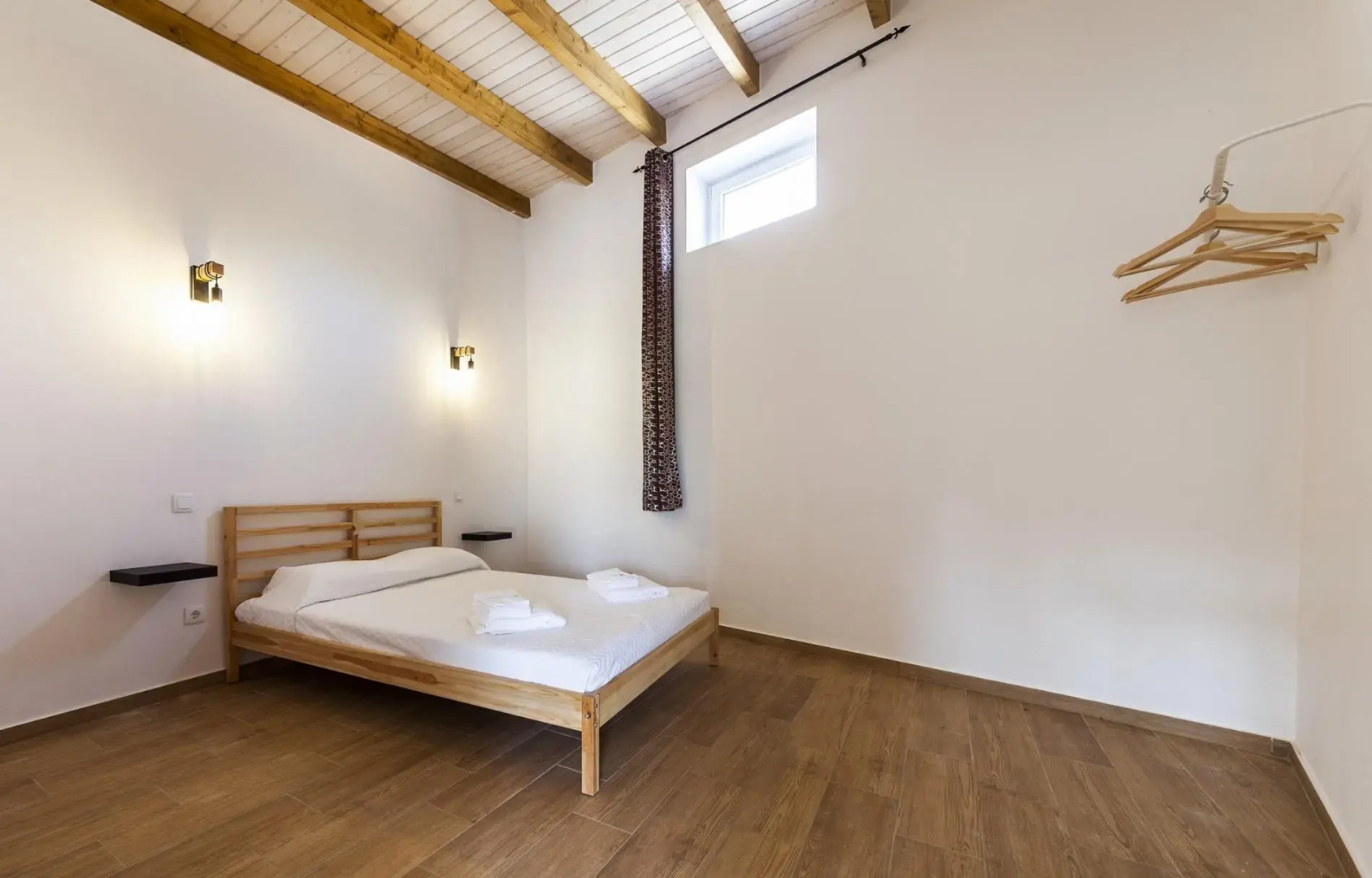 I 4 - 2 Bed Apartment in St. Johns Countryside Getaway