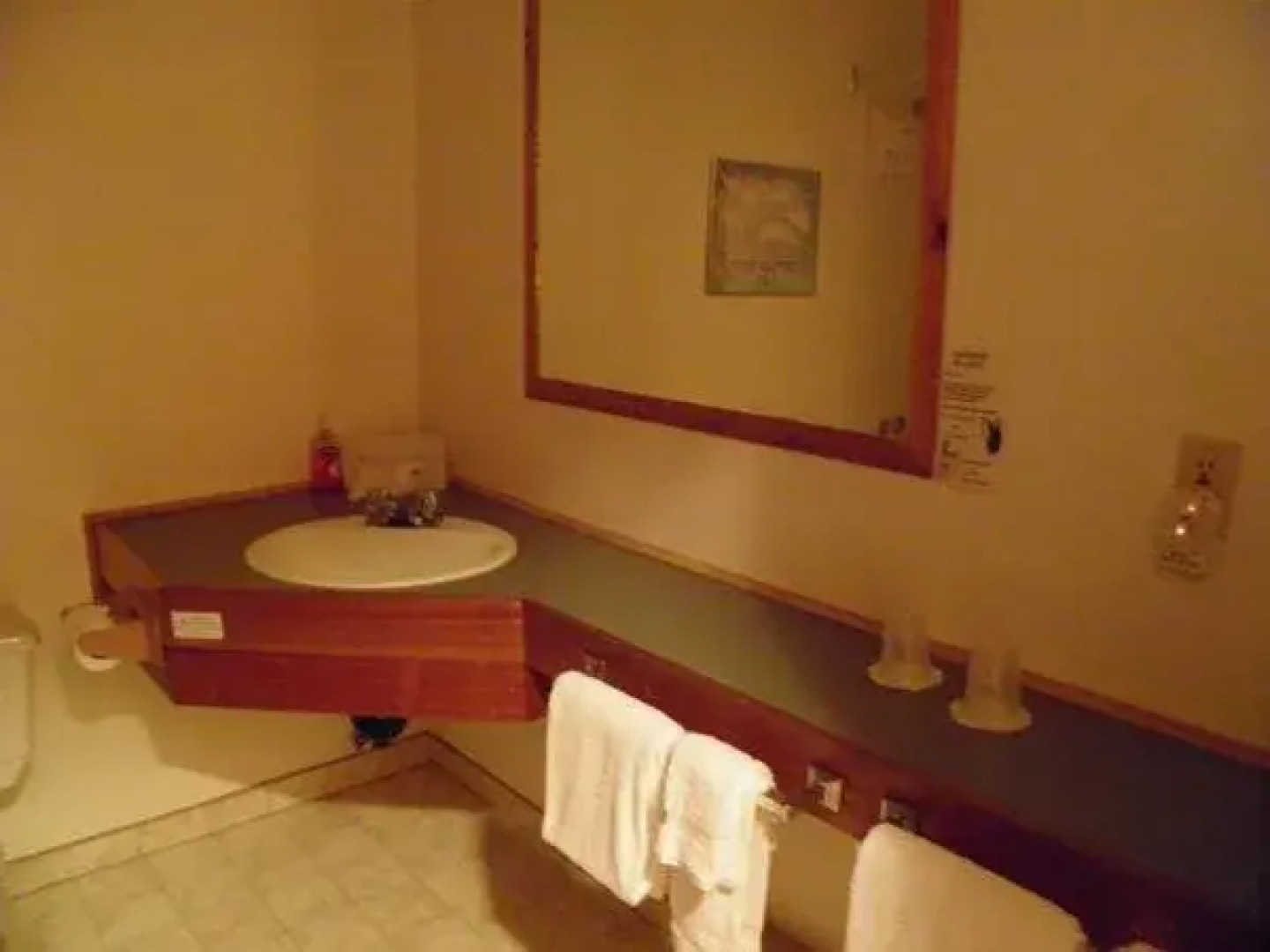 Westwind Inn on the Lake