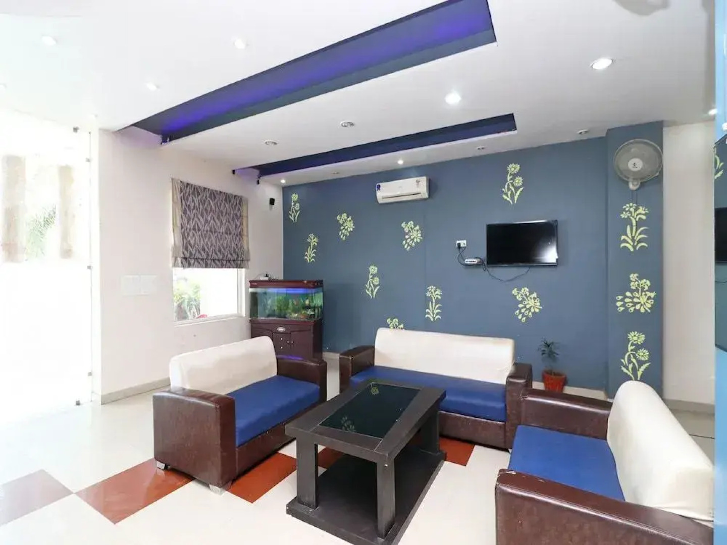 OYO 14708 Hotel Ashiyana