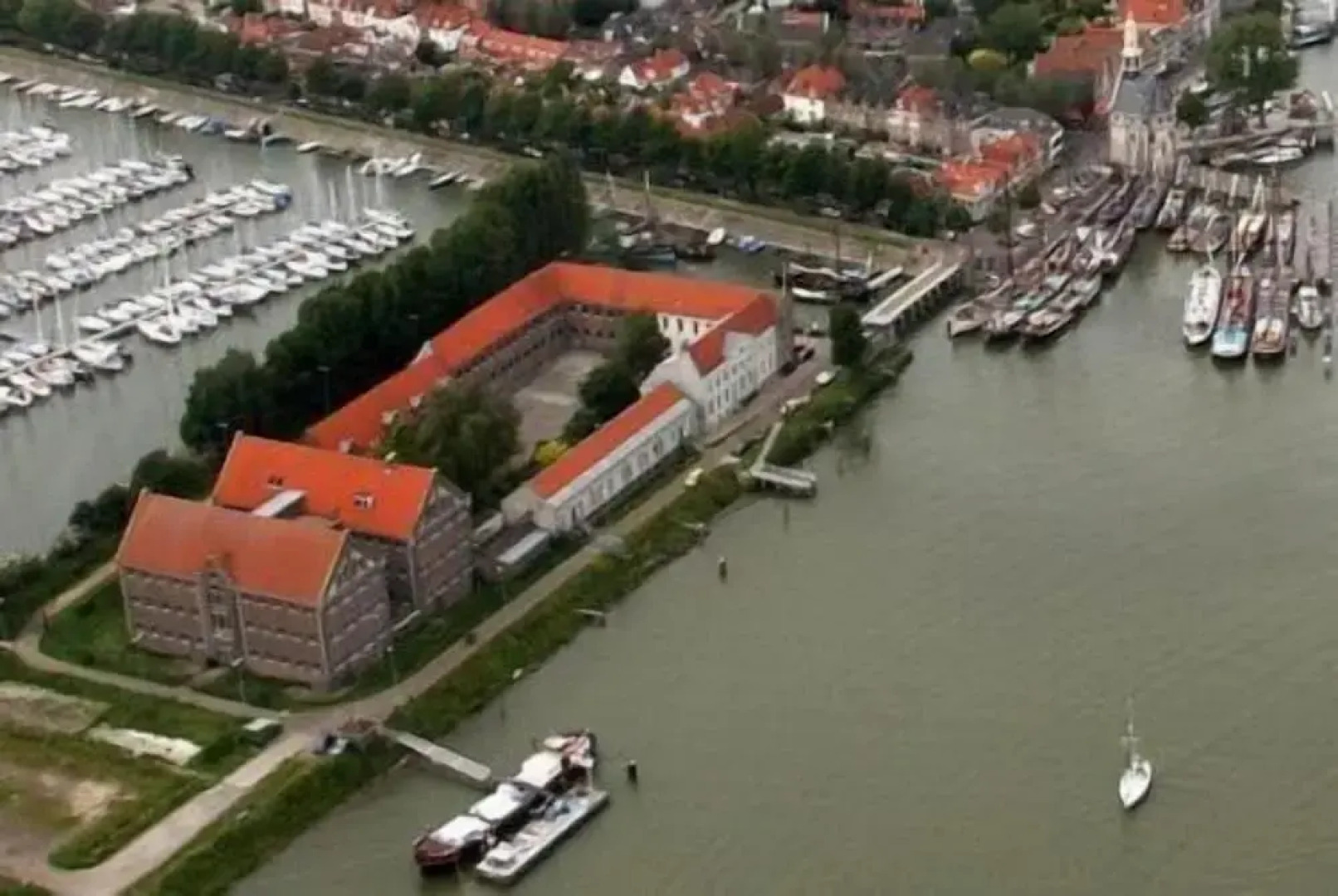 Hotel Oostereiland - Gevangenis Hotel